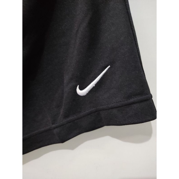 celana pendek nike