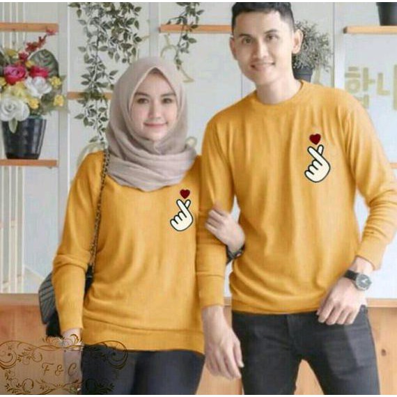 ready empat warna baju couple cowok cewek fashion kapel cople sweater switer bagus