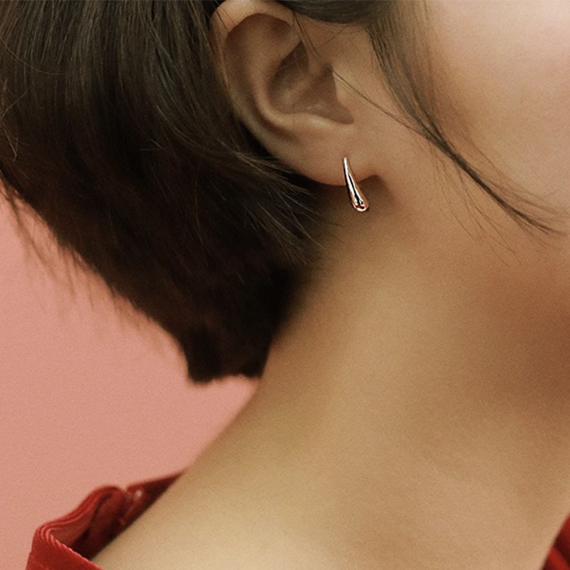 Anting Klip Tulang Telinga Hypoallergenic Desain Tetesan Air Gaya Korea Untuk Wanita