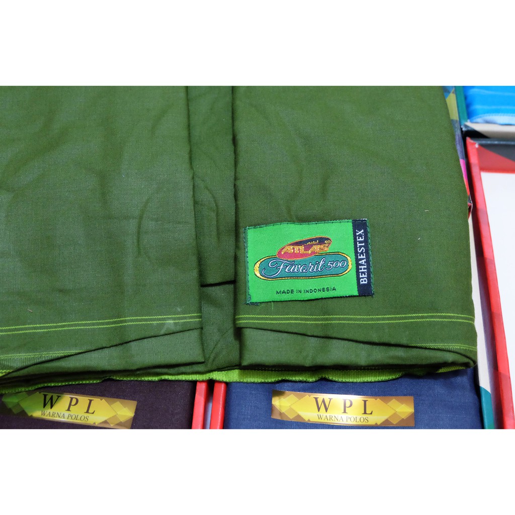 Sarung ATLAS FAVORIT 500 POLOS WARNA / Putih / Hitam