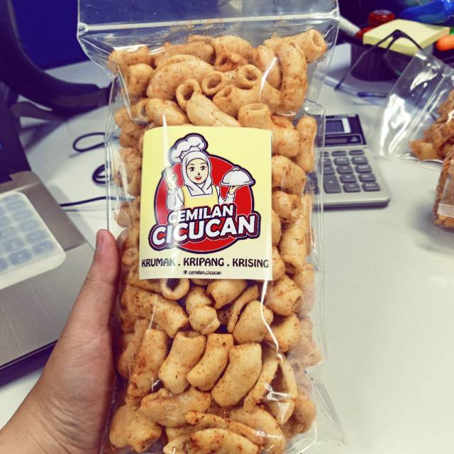 

Krumak pedas ( kerupuk makaroni)