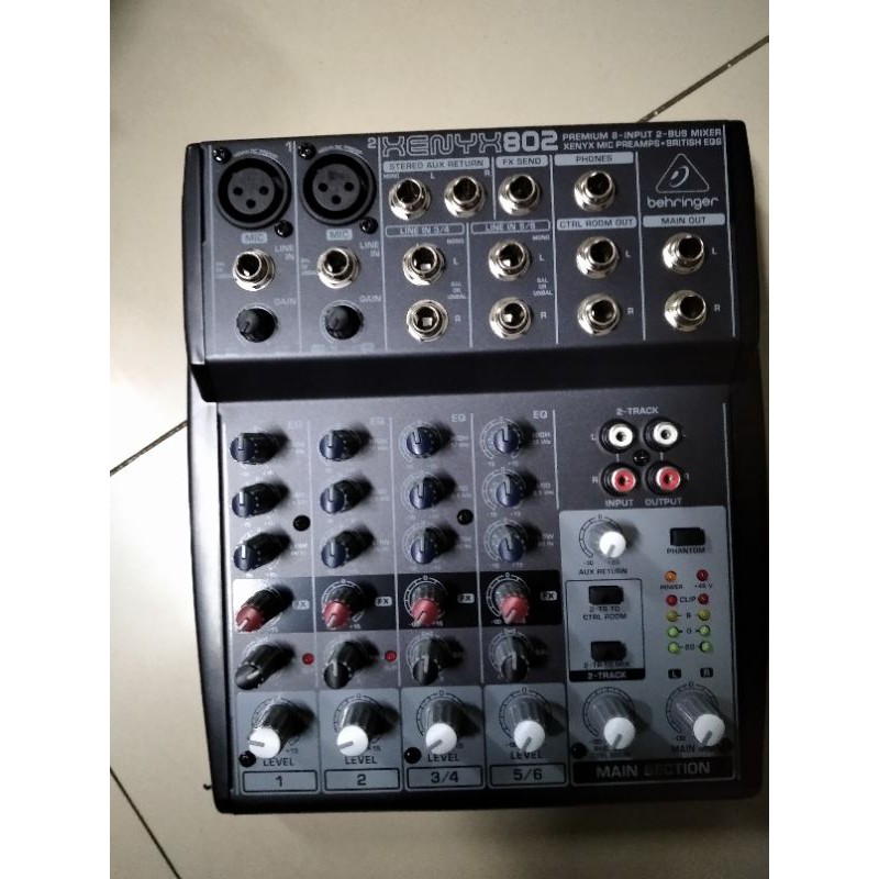 Mixer audio Behringer Xenyx 802