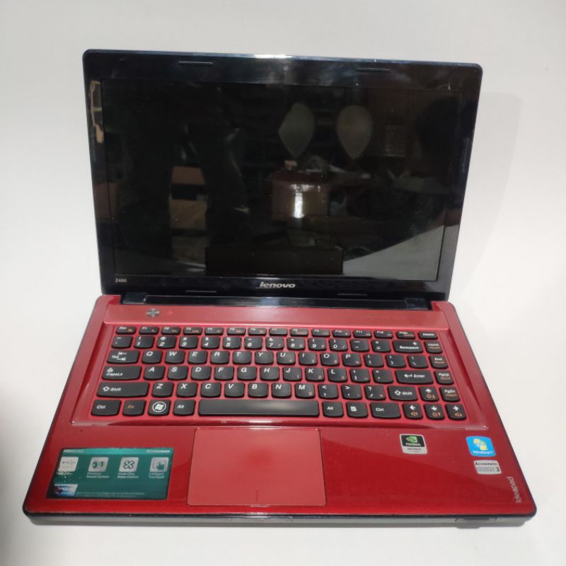 laptop Lenovo Ideapad y480 - core i7 8core - ram 8gb - dual vga Nvidia GeForce GT 640m LE