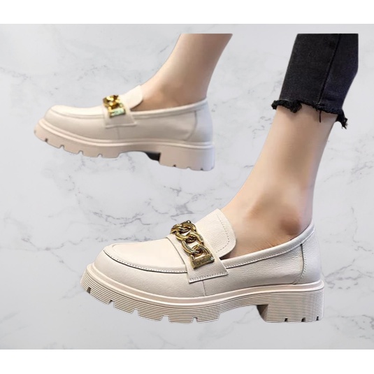 fakhrieshop- SEPATU WANITA LOAFERS '' ZONNA '' DOCMART BEIGE RANTAI  PREMIUM B09