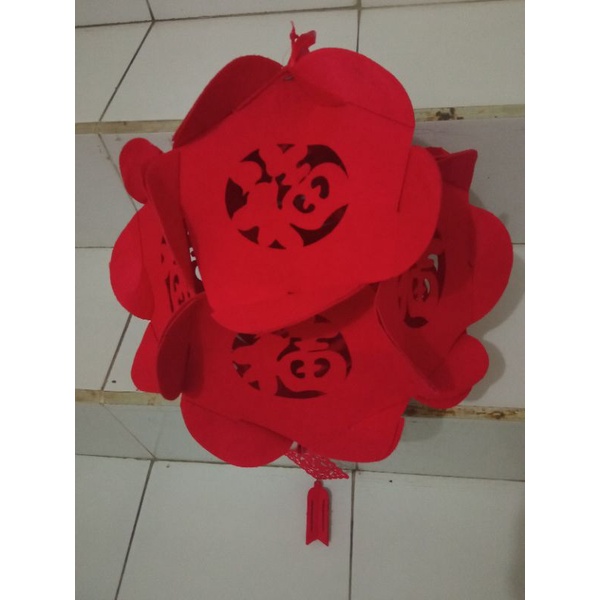 lampion imlek gantung