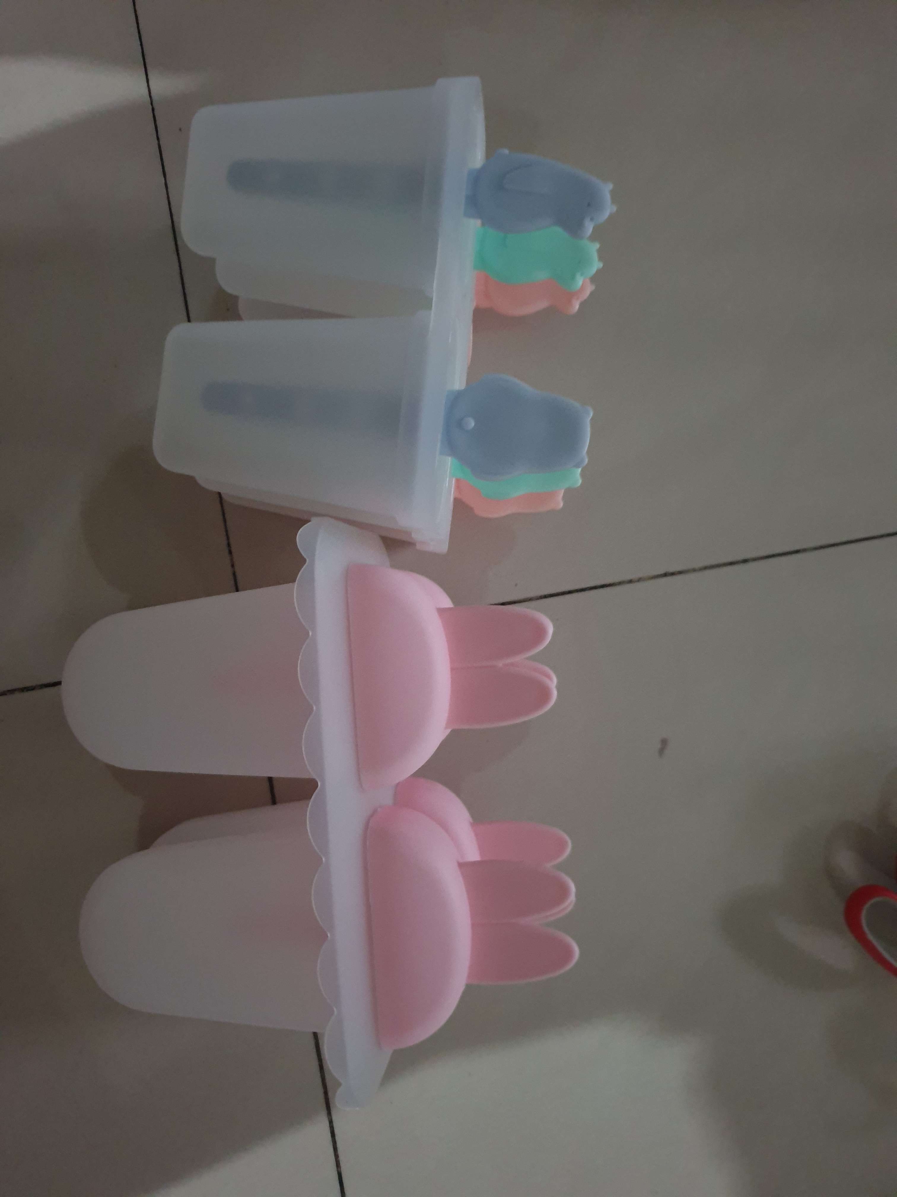 Miniso Cetakan Es Popsicle Ice Cream Mold Rabbit