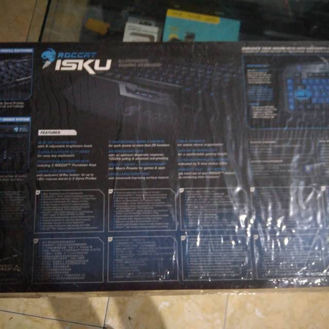 Rockat isku illuminated gaming keyboard