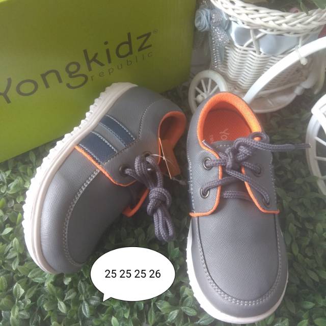 Sepatu anak yongkids
