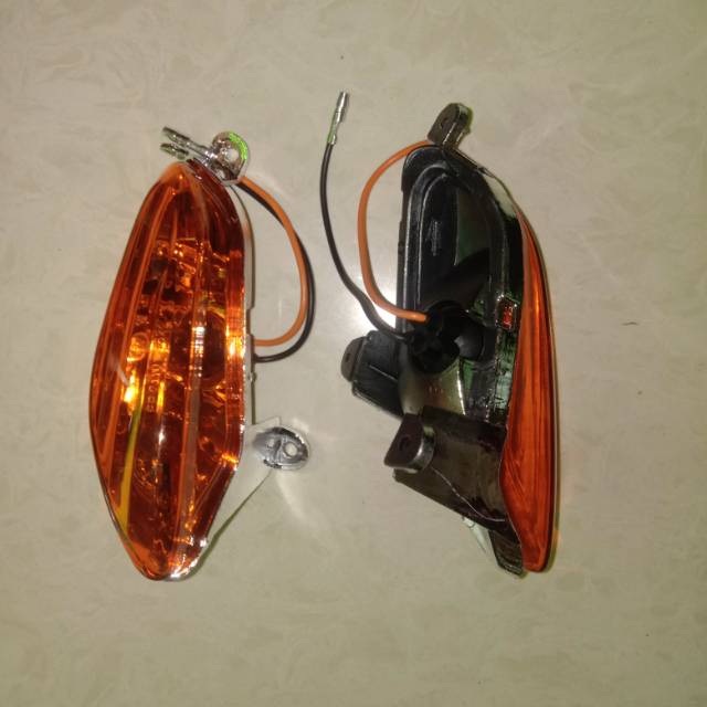 lampu Sen depan satria hiu Malaysia kuning oren kanan kiri