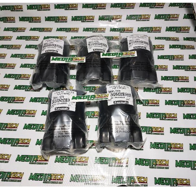 Cover shock belakang original kawasaki ninja 150 rr old ninja rr new cover pelindung sok belakang ni