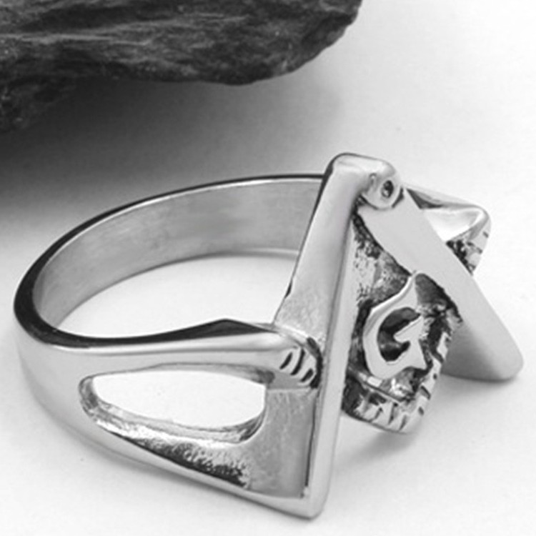 SEUSUK  Cincin Titanium Silver Model Hollow Gaya Punk Vintage untuk Pria