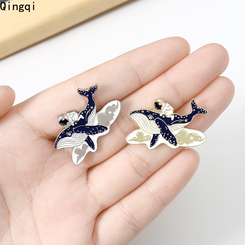 Bros Pin Enamel Desain Astronot / Whale / Petualangan Bawah Laut Untuk Hadiah Teman