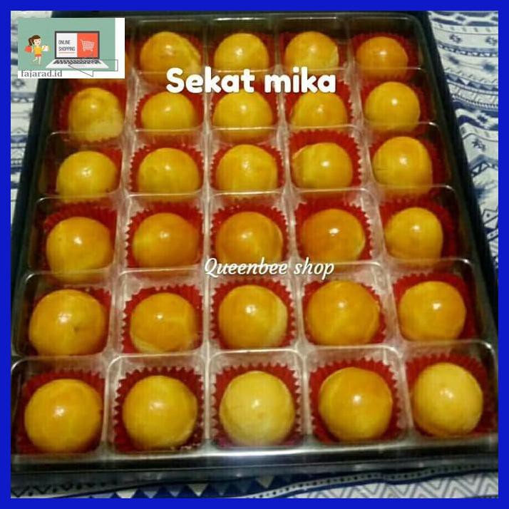 

D5Gt6R6- Dus Box Nastar Sekat Mika, Isi 10 Pcs 57Ti800U-