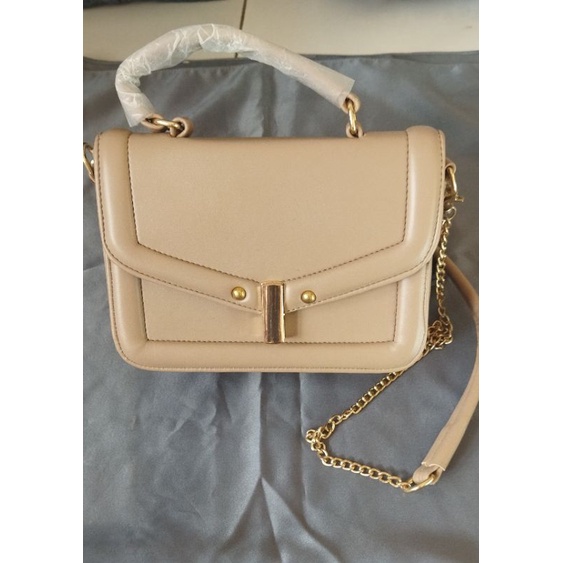 Tas Selempang Wanita Cream