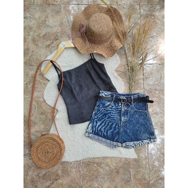 preloved atasan tanktop crop hitam satin wanita