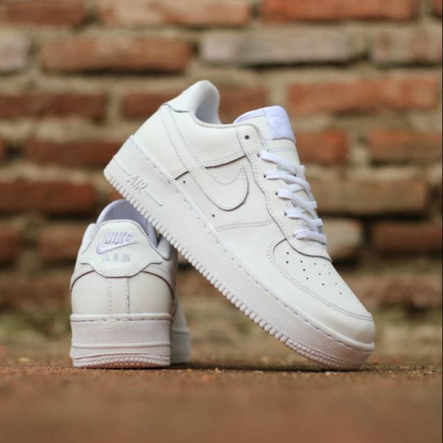 Sepatu Nike Air Force One Full White 