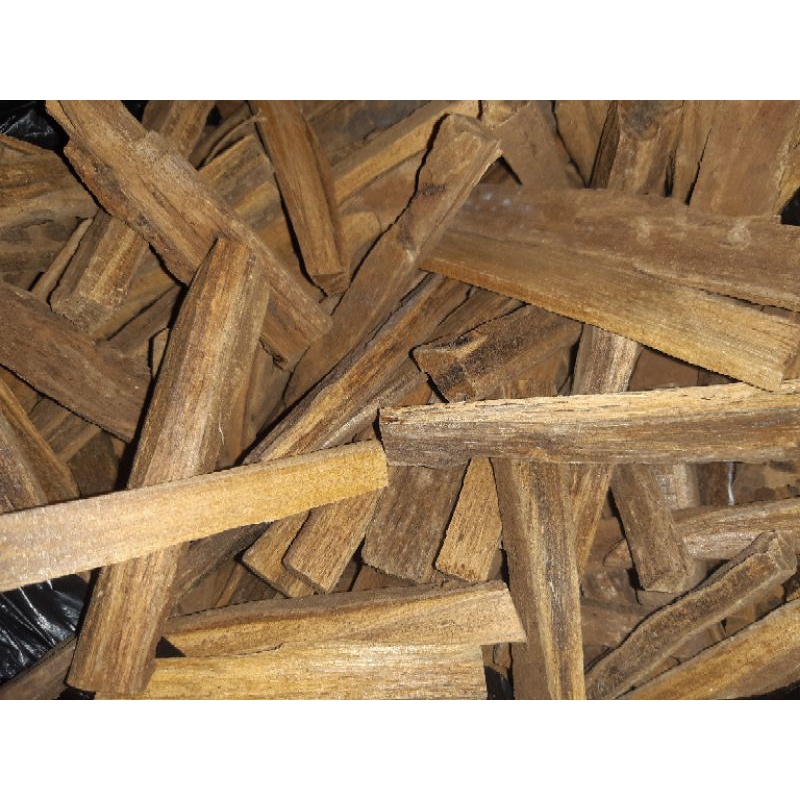 potongan kecil kayu gaharu 1 kg