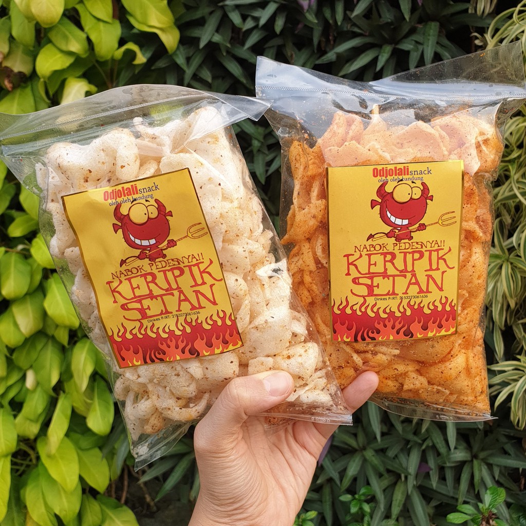 

Seblak Odjolali Cemilan Keripik Bawang Seblak Pedas 70gr