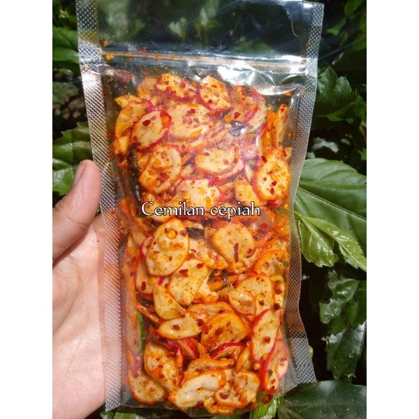 

mk118 Cemilan pedas seblak kerupuk bawang bantat kemasan pouch isi 100