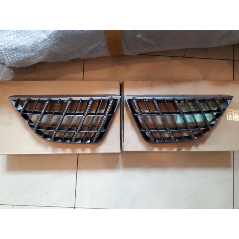 Grill Asli Mitsubishi Kuda 2005