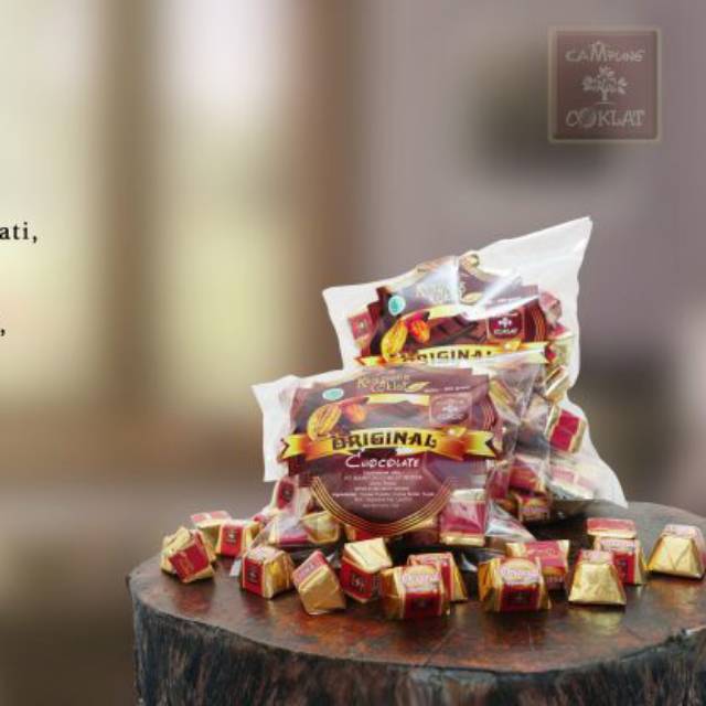 

Original Chocolate Curah 500gram Kampung Coklat Blitar