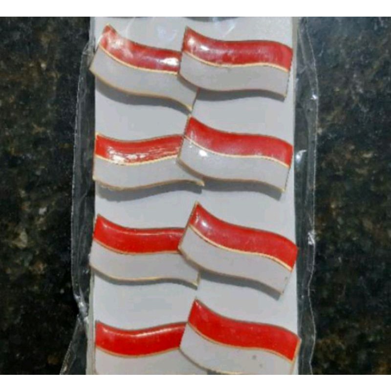 Pin Bendera Merah Putih Berkibar