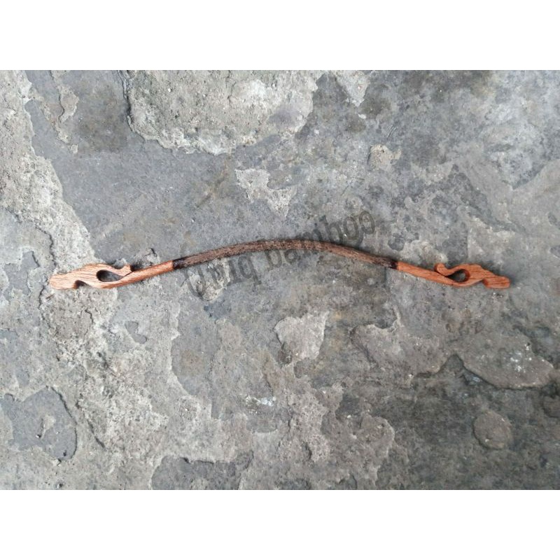 tangkringan pleci helopet kayu asem bali