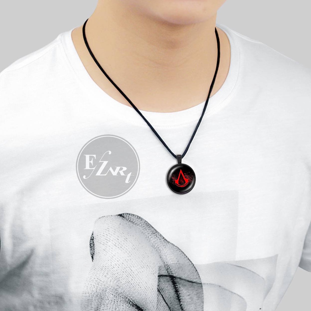 KALUNG LIONTIN GAMER COSPLAY GAME ASSASSIN CREED ICON BADGE SYMBOL LOGO TALI KULIT RANTAI HITAM