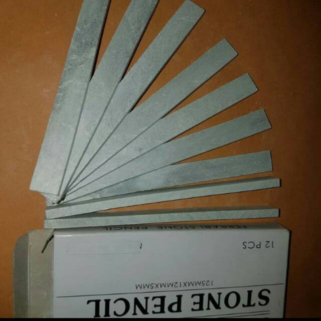 

Pensil Penanda Besi Ferrari 12 pcs - Stone Pencil 5 inch