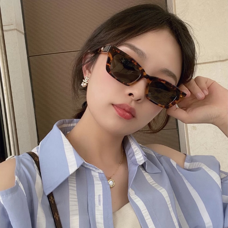 We Flower American Vintage1996Mata Kucing Kacamata Hitam Untuk Wanita Pria Shades Trendy UV400 Protection Eyewear Anti Radiasi Eyeglasses OOTD Ornaments