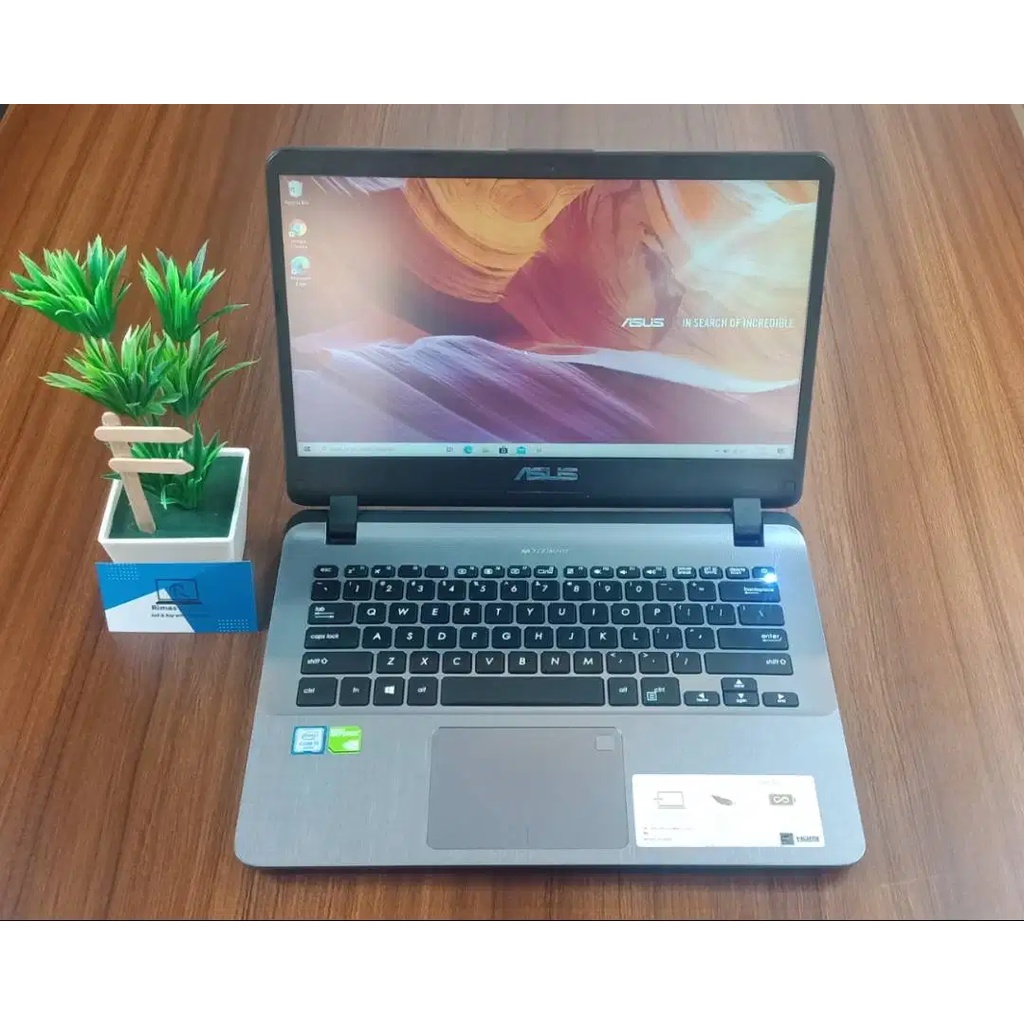 Laptop Asus i3 RAM 4GB HDD 1TB bekas second