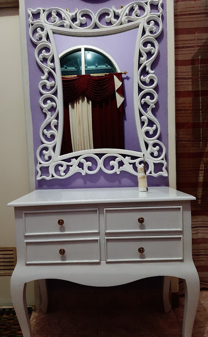 Meja Rias Minimalis Duco White Jati Mebel Jepara