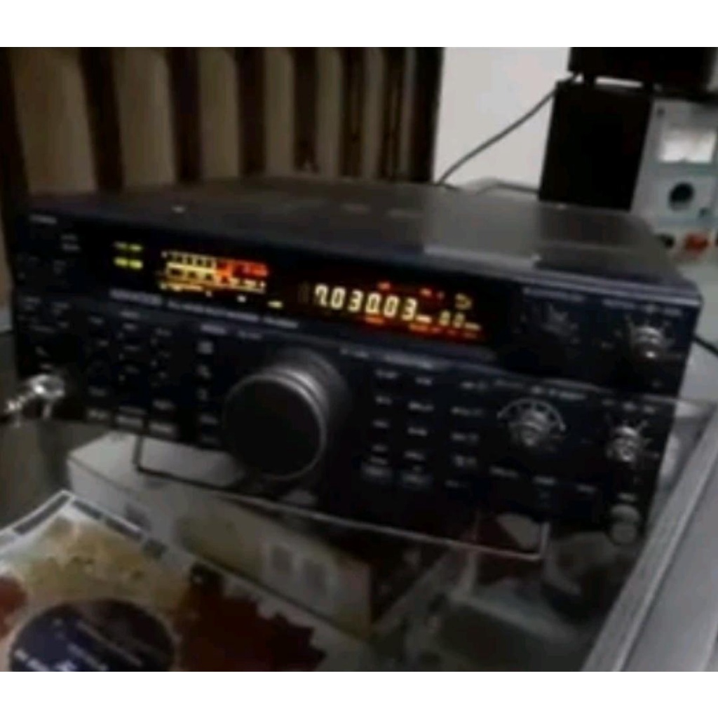KENWOOD TS 140S HF TRANSCEIVER SSB