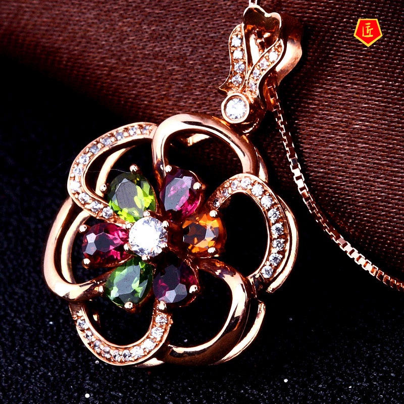 [Ready Stock]Flower Pendant Inlaid Jewel 18K Rose Gold Necklace Fashionable and Elegant