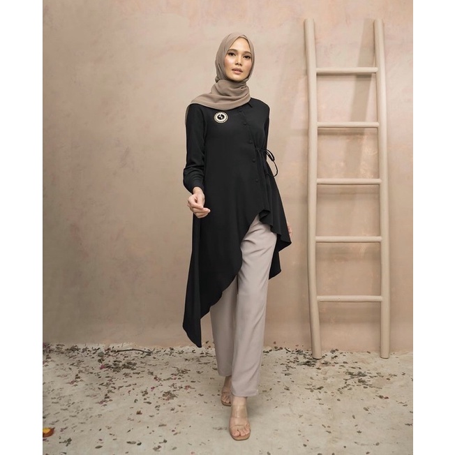 Chloe Tunic by Wearing Klamby / Chloe Tunik by Wearing Klamby Size M