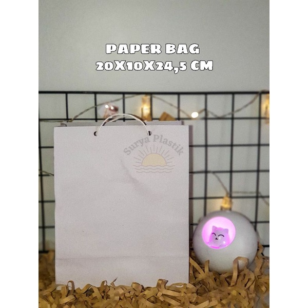 

Paper Bag / Tas Kertas Polos Warna Putih Ukuran 20 x 10 x 24,5 CM (R6)