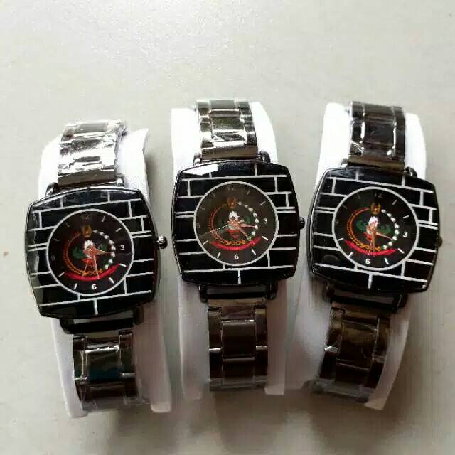 Jam kotak persit