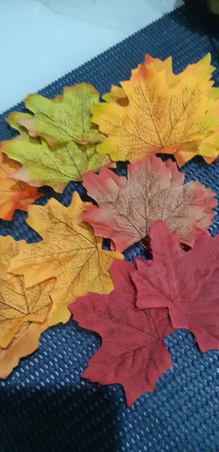 Daun Maple Artificial Lembaran