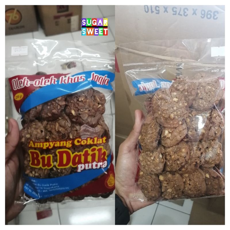 

Ampyang Kacang Coklat Bu Datik Putra 250 Gram