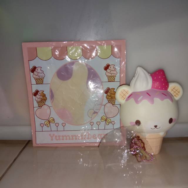 Yummibear strawberry ice cream