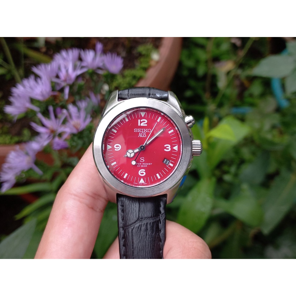 Rare and Vintage Seiko SUS AGS Red Dial Kinetic Watch