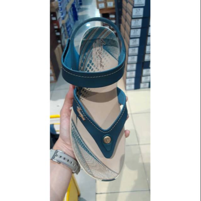 Sendal Bertali/Homyped/Tamara 37