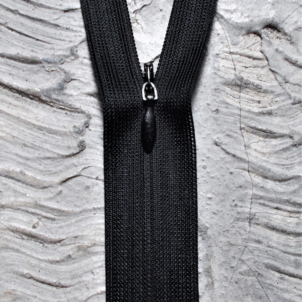 Resleting Jepang 25 cm Hitam