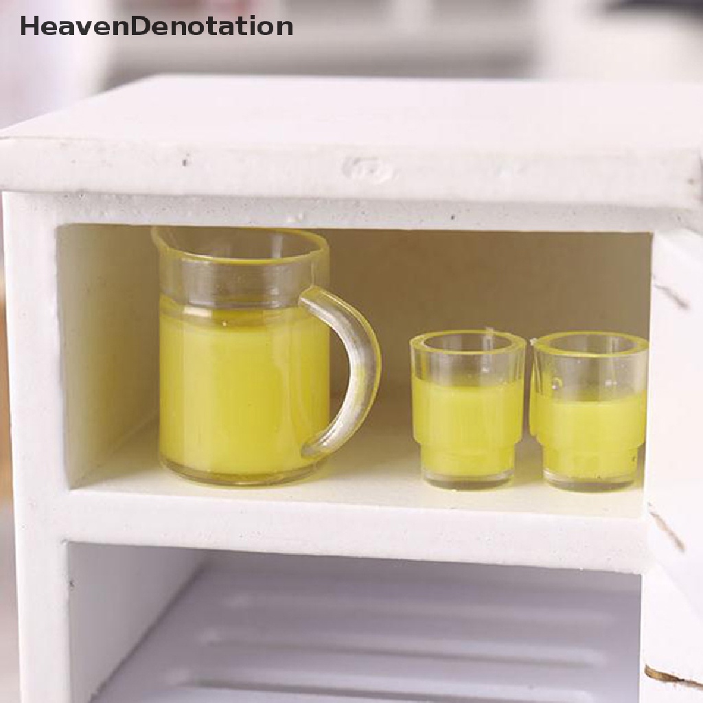 (Heavendenotation) 3pcs / Set Miniatur Botol Jus + 2 Cup Untuk Aksesoris Dapur Rumah Boneka 1: 12