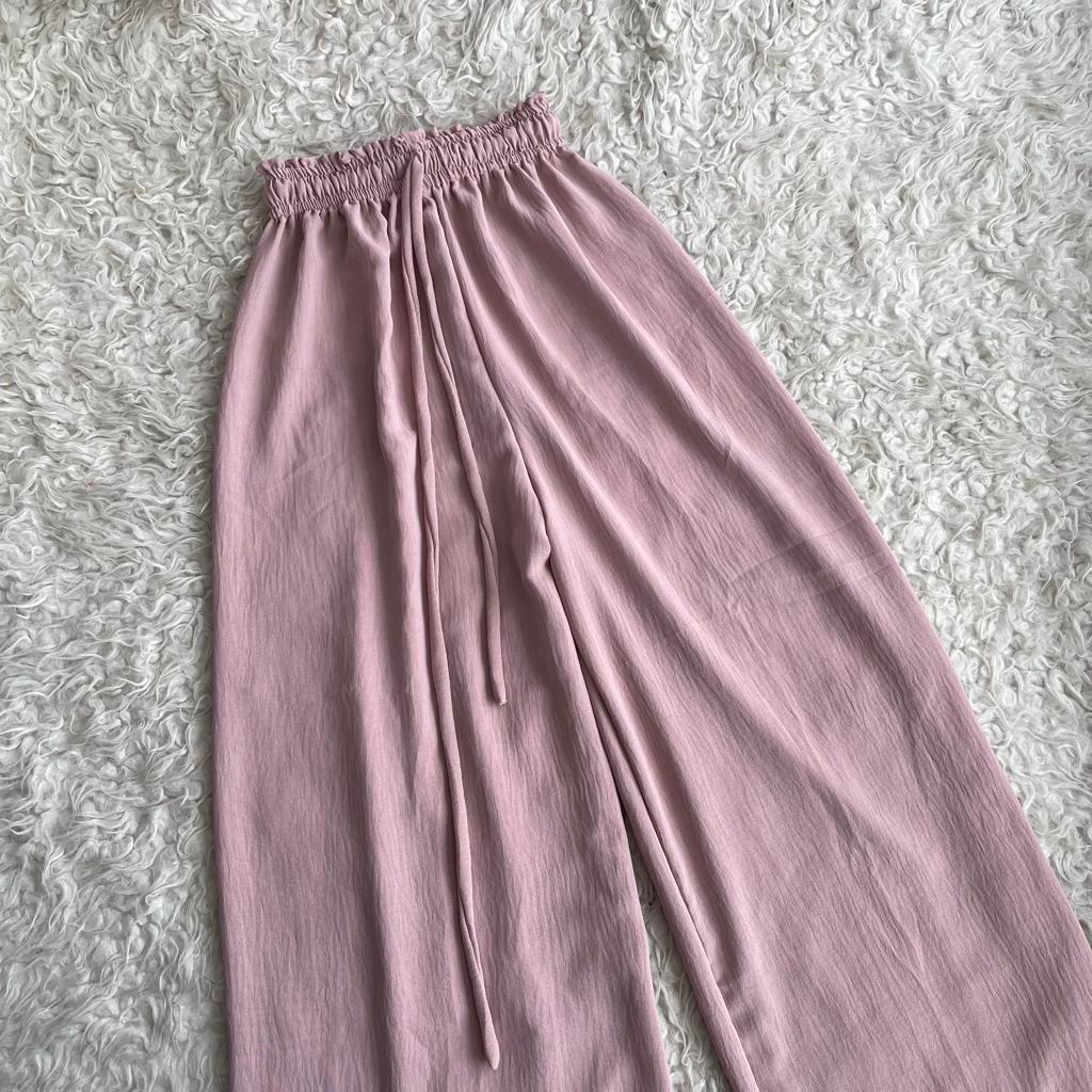 RUBY SET//SETELAN KULOT KRINKEL//OOTD KEKINIAN// SETELAN TERLARIS// SETELAN PALING BANYAK DI MINATI-CELANA SAJA CREM