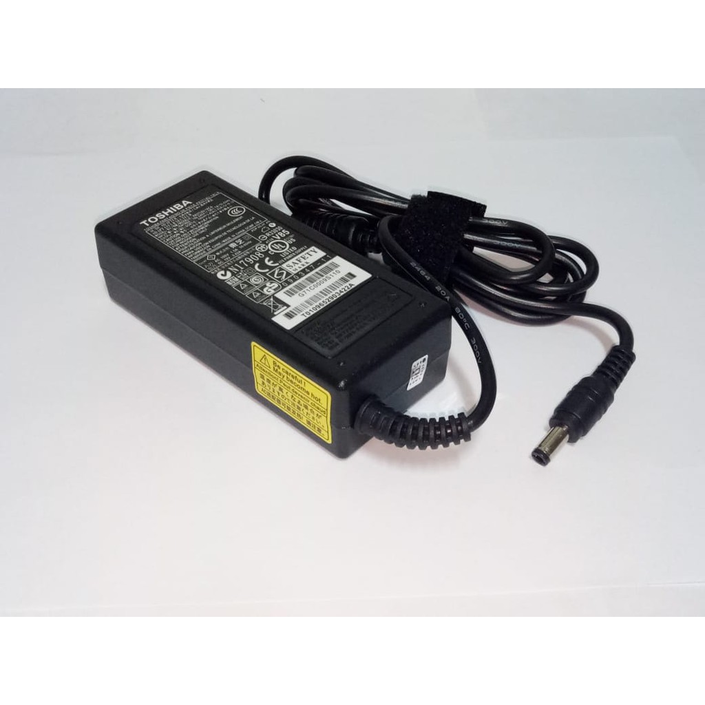 CHARGER TOSHIBA 19V3.42A DC/SIZE 5.5*2.5MM ORIGINAL