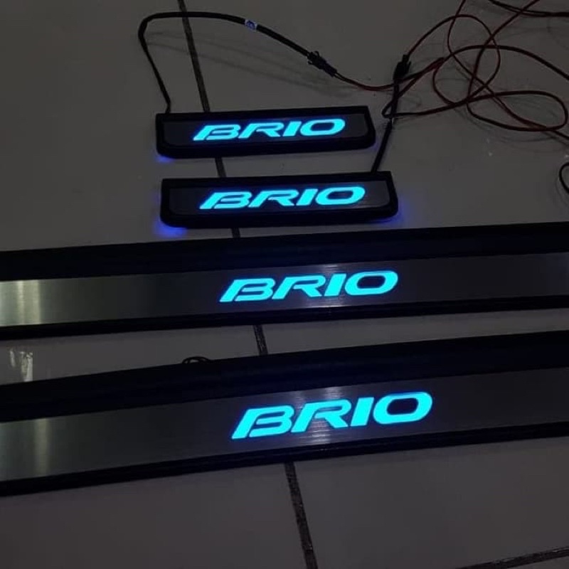 Sill Plate/ Sillplate Samping/ Side Scuff Plate Brio Nyala Lampu Led Biru