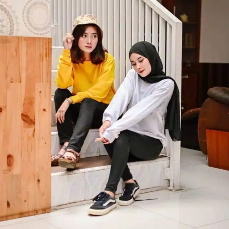 Basic Sweater Crewneck Polos 30 Pilihan Warna II Sweater Sweatshirt Korean Style Bahan Fleece Sz M-Xl (Pria dan Wanita Dewasa &amp; Anak )