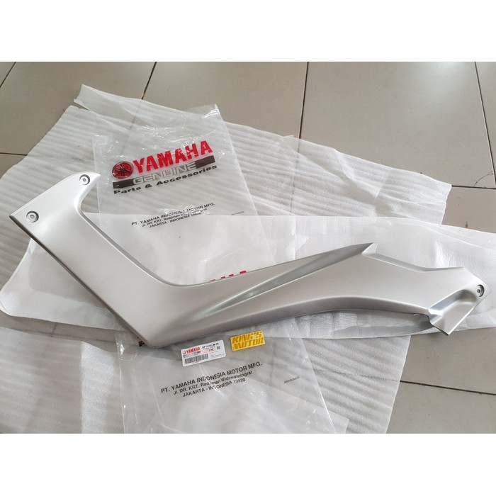 COVER SIDE / COVER BODY TENGAH /COVER SAMPING TANGKI NMAX ASLI YAMAHA