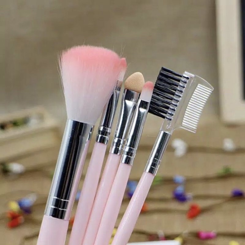 5PCS/Set Kuas Make Up Brush Kuas Makeup Eyebrow Brush Blush On Blush Eyeshadow Brush Sponge